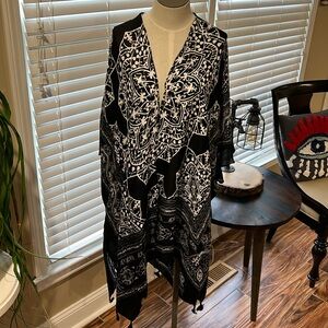 Comfyluxe kimono one size